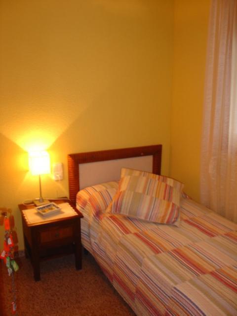 Hostal Restaurante Arasa Santa Barbara Room photo