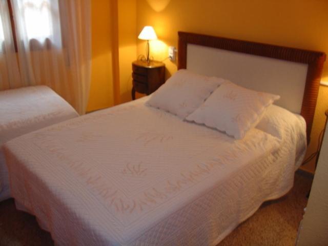 Hostal Restaurante Arasa Santa Barbara Room photo