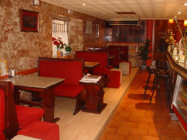 Hostal Restaurante Arasa Santa Barbara Exterior photo