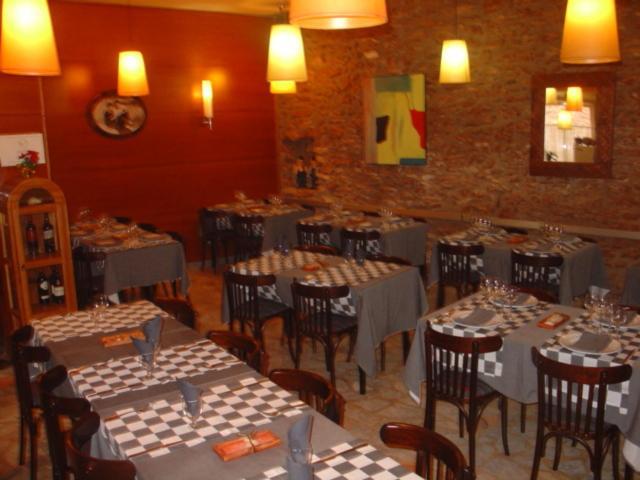 Hostal Restaurante Arasa Santa Barbara Exterior photo
